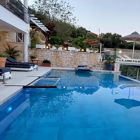 Aquamarine Villa